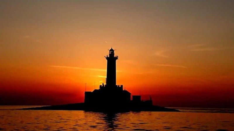 3hours Dolphin Sunset watching with unlimited drinks +dinner - Sunset, music, and the slow return to Medulin