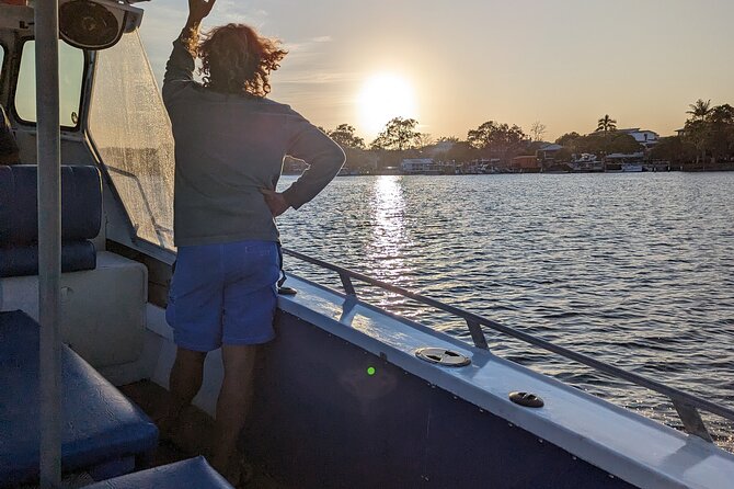 AAA Noosa National Park Tour and Dolphin Safari Whalesongsnoosa - The dolphin encounter is worth waiting for