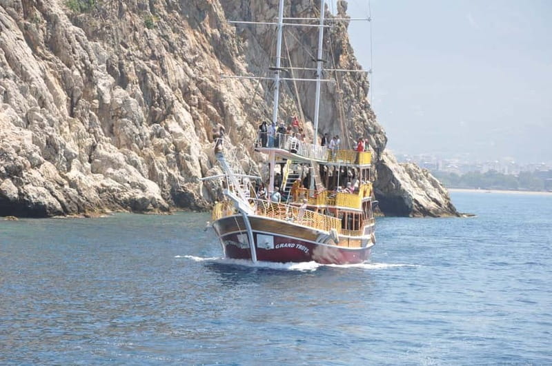 Alanya Relax Boat Tour with Caretta and Dolphin View - Three swim stops, with timing that can change