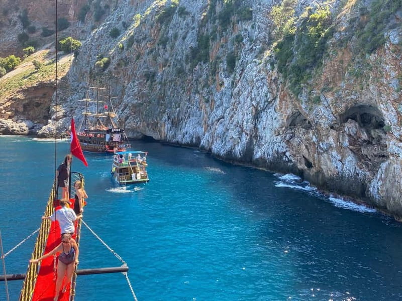 Alanya Relax Boat Tour with Caretta and Dolphin View - Useful packing advice for the five-hour cruise