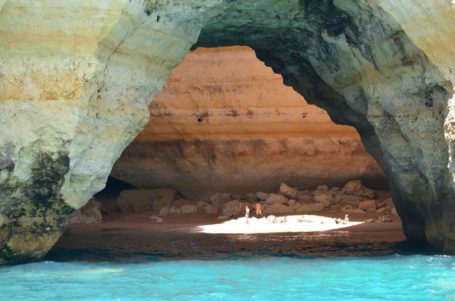 Albufeira: Dolphin Watching and Benagil Cave Boat Cruise - How rough is the ride?