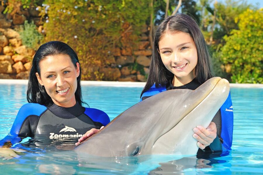 Algarve Zoomarine Ticket and Dolphin Emotions Experience - Photos, towels, refreshments, and the value of the package