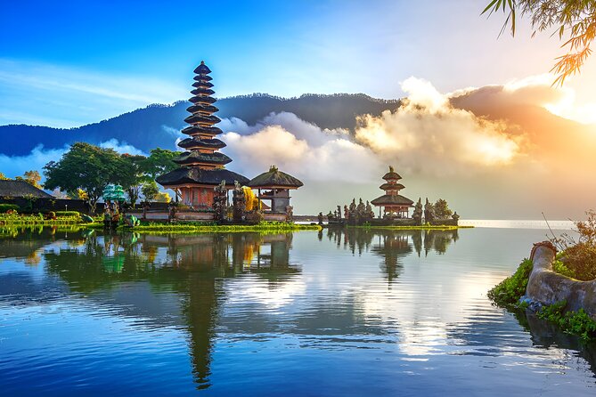 Amazing Bali Dolphin Watching Trip Experience - Handara Gate and the price of the famous photo