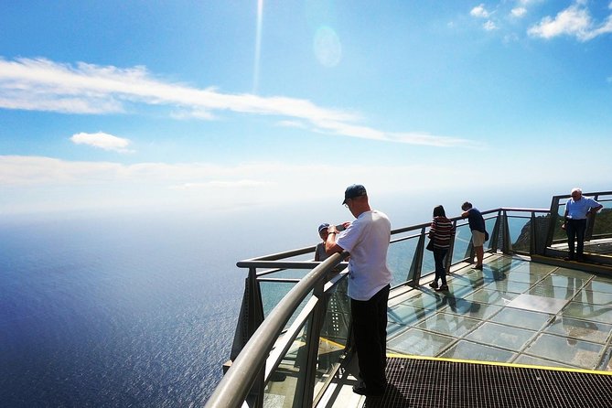 Amazing Skywalk, Wine Tasting & 4x4 Adventure + Dolphin Watching - The gap between land and sea