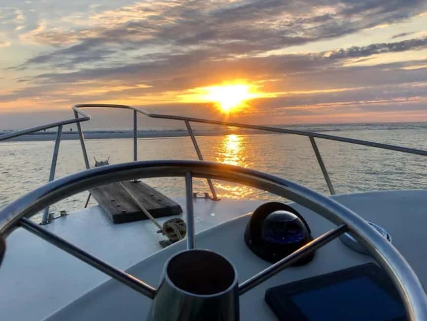 Anna Maria Island: Sunset Dolphin Cruise - The final hour and Florida sunset