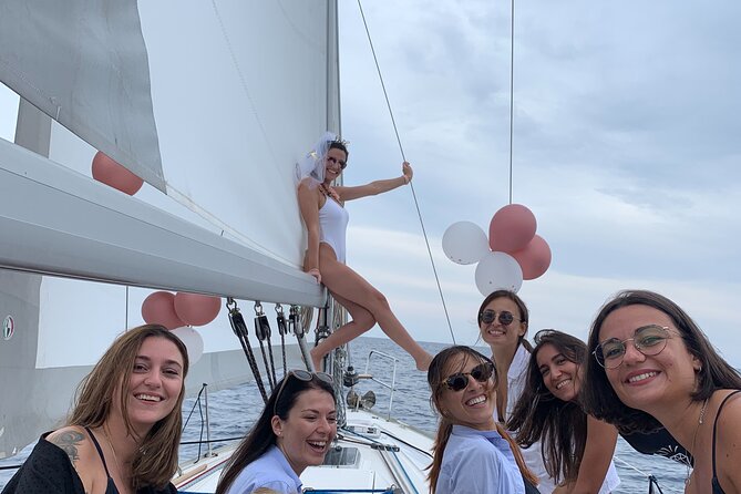 Bari sailing cruise in search of dolphins - Dolphins are a bonus, not the purpose