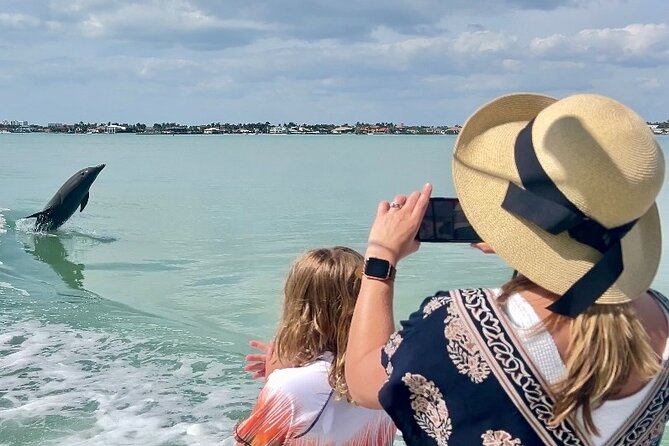 Best of Marco Island Dolphin Tour - One hour and 30 minutes among the Ten Thousand Islands