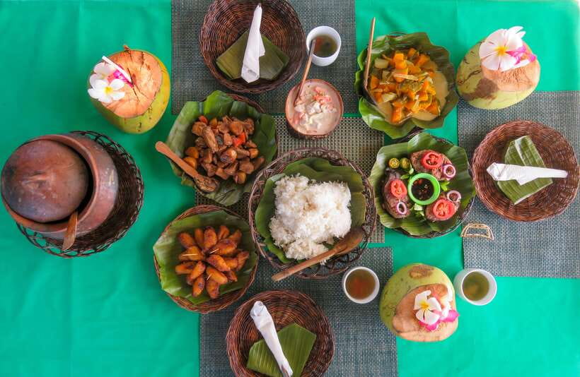 Bohol: Pamilacan Island Dolphin/Turtle Watching Tour & Lunch - The 6:30 a.m. start at Abraham Bohol