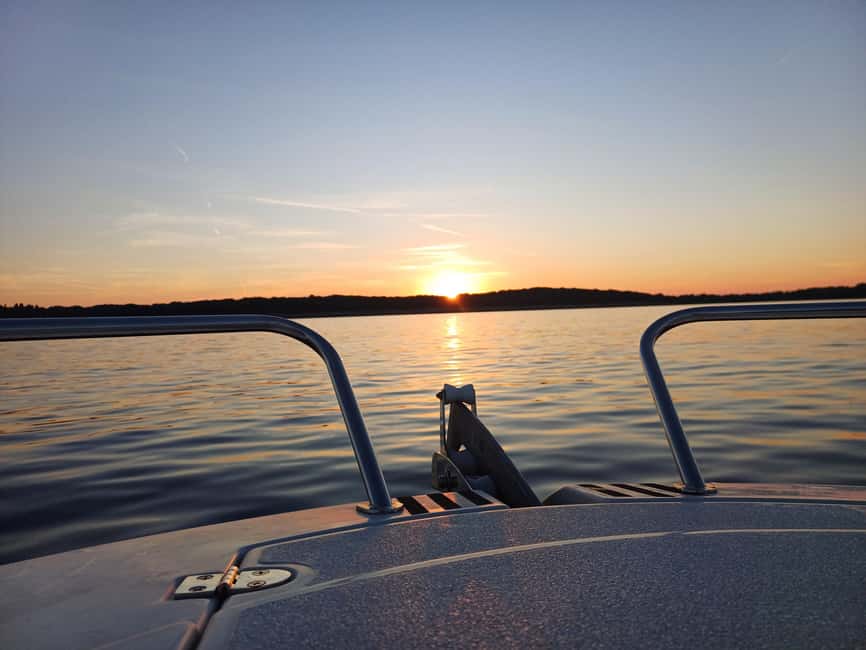 Brioni Private Sunset and Dolphin Boat Tour up to 11 people - What 90 minutes really gives you