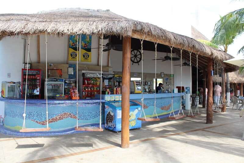 Cancún: Dolphin Encounter on Isla Mujeres with Buffet - What to bring and what not to forget