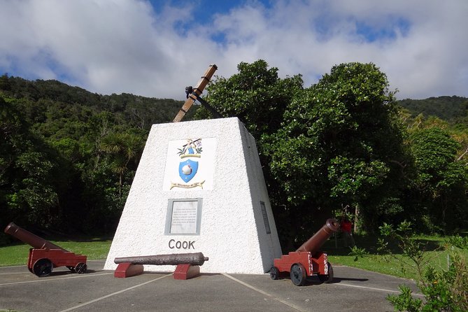 Captain Cook and Dolphin Cruise - Should you book the Captain Cook and Dolphin Cruise?