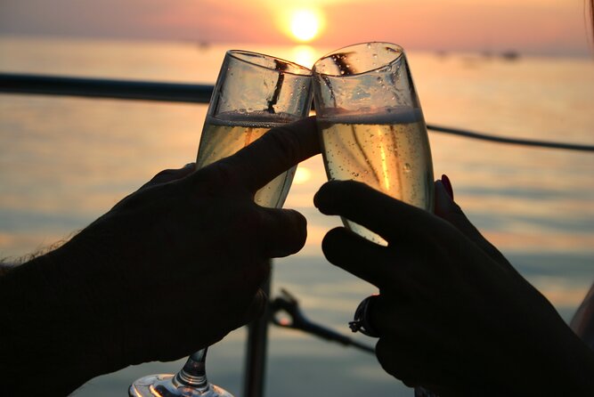 Champagne Dolphin Sail and Reef Snorkel - Weather, flexibility, and the booking risk