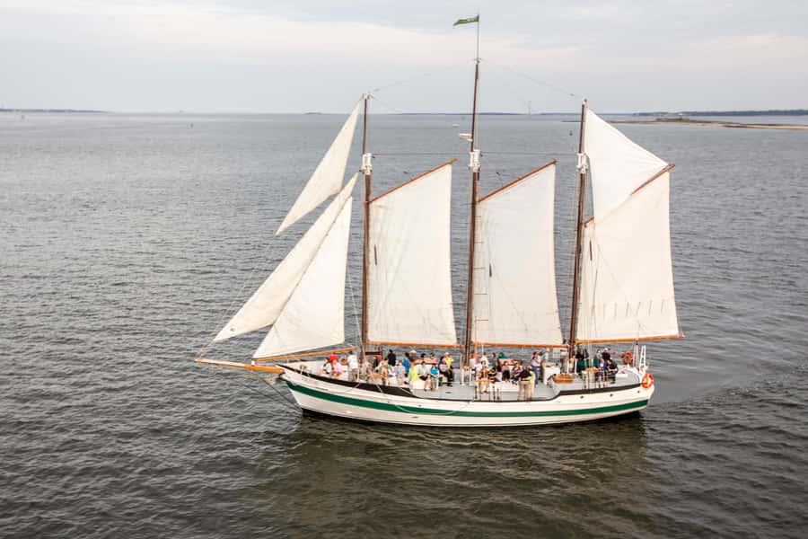 Charleston: Schooner Sailing Harbor Tour & Dolphin Watch - Sailing from Aquarium Wharf aboard the Schooner Pride