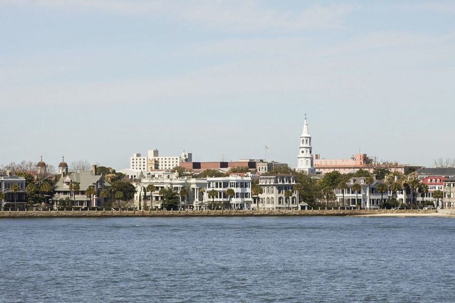 Charleston: Sightseeing Harbor Tour & Dolphin Watch - Fort Sumter, seen from the water
