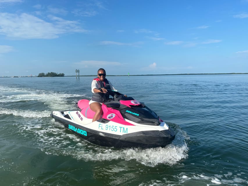 Clearwater: Dolphin Jet Ski Tour - 1 SKI FOR UP TO 3 PEOPLE - Looking for dolphins and manatees