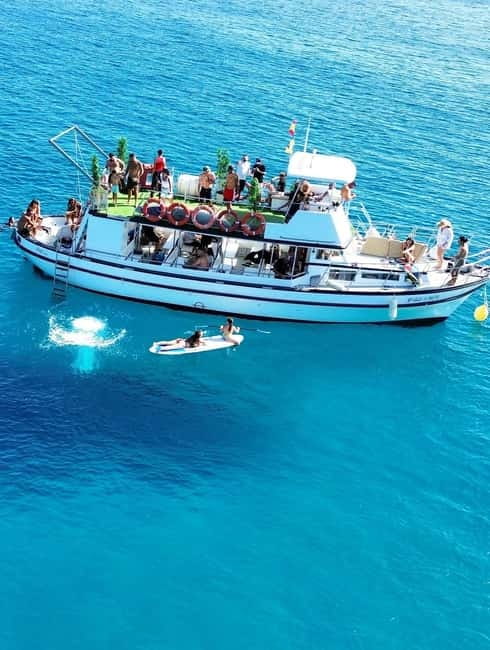 Costa Calma: Fuerteventura Dolphin Watching Boat Tour - Leaving shore and seeing Fuerteventura from the water
