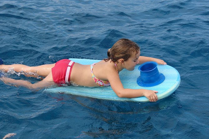 Deluxe Snorkel & Dolphin Watch Aboard a Luxury Catamaran from Kailua-Kona - Who Will Enjoy This Kona Catamaran Cruise?