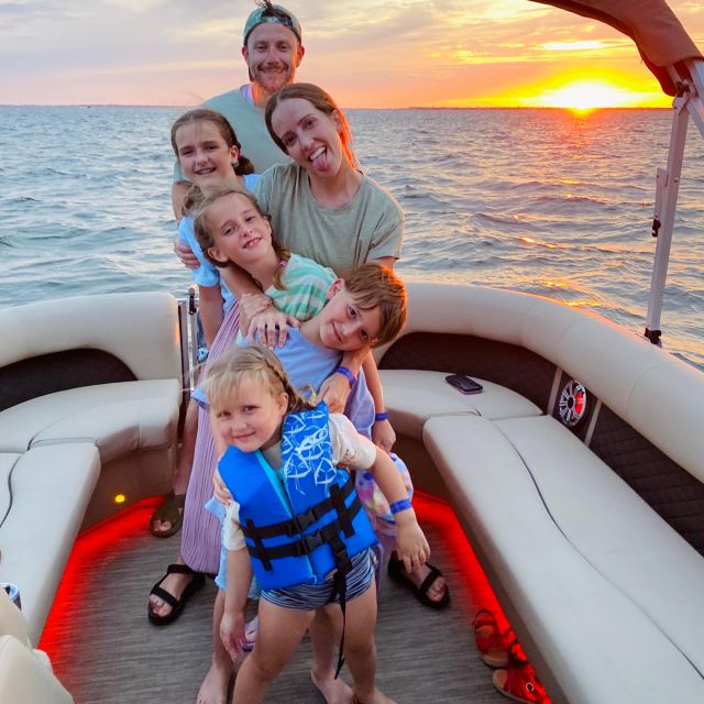 Destin: Private Sunset Cruise with Dolphin Watching - A private outing for couples, families, and friends