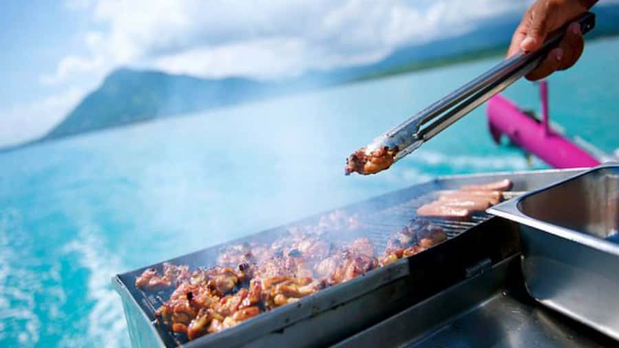 Discover Mauritius: Dolphin Watch, Snorkeling, BBQ Lunch - Snorkeling near Mauritius