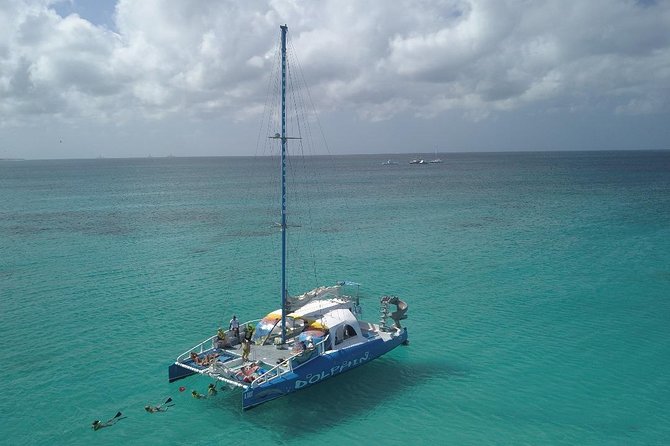 Dolphin Catamaran Snorkel and Sail with Open Bar - What the open bar and light lunch really mean
