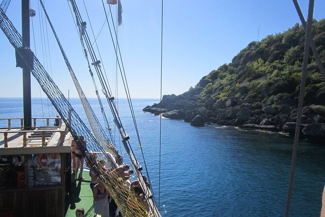 Dolphin Island Boat Trip – Swim, Sun & Lunch Included - What Dolphin Island really means