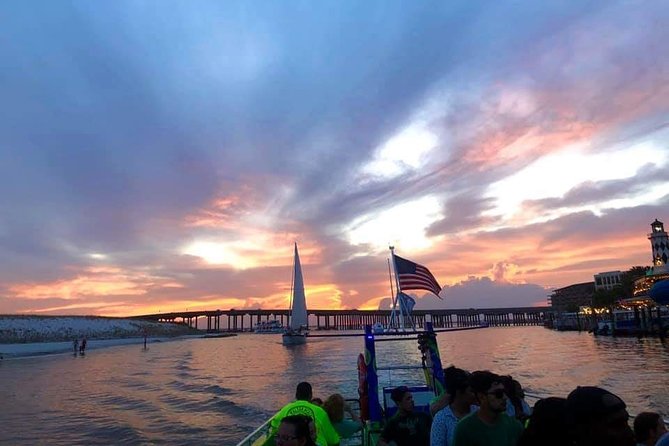 Dolphin & Sunset Cruises in Destin FL aboard the Hydrojet - Key points before you book