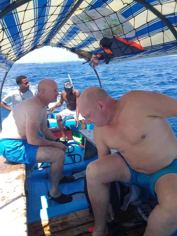 Dolphins & Snorkeling Zanzibar: Mnemba Island Tour - Who will enjoy this four-hour sea trip