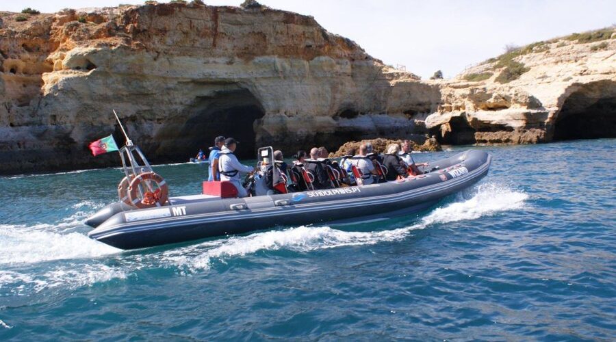 Dolphins Watching - Portimão - Why the long-tail boat adds excitement
