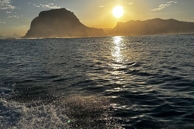 Eco-friendly Dolphin Watching Tour in Mauritius - Coffee, croissants, and a gentle finish
