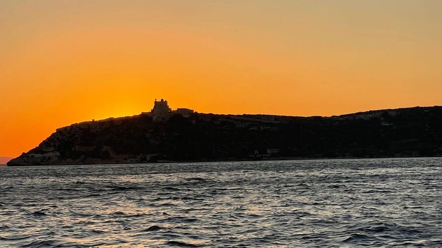 From Cagliari: sunset dolphin watching tour - Sunset, Prosecco, and a Sardinian snack