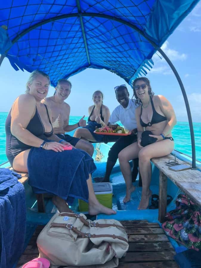 FROM KENDWA; Mnemba snorkelling and Dolphin tour - Reaching the Mnemba area after 45 minutes