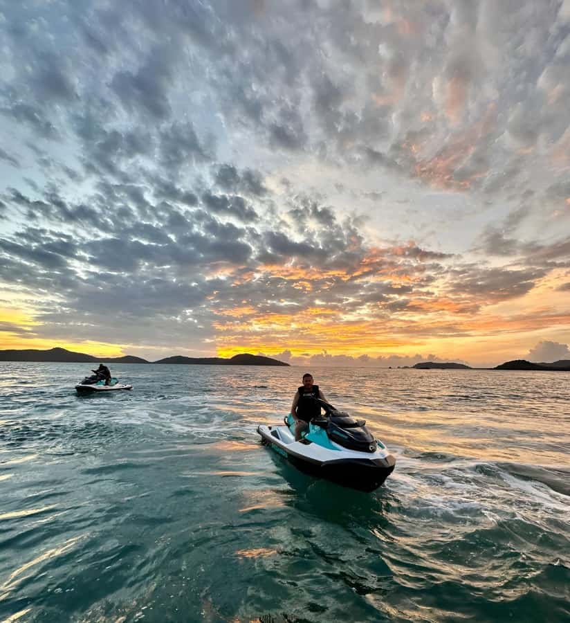 From Koh Samui: Pink Dolphin Boat Tour to Khanom with Lunch - What the $71 price really buys you
