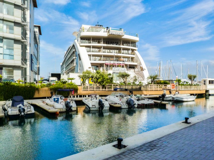 From Malaga: Day trip to Gibraltar and Dolphin Boat Tour - Free time around Casemates Square and Main Street