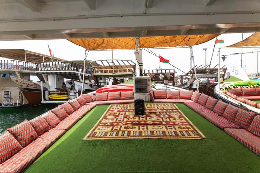 From UAE: Musandam Dibba Day Trip (Oman) - Crossing the UAE and Oman border