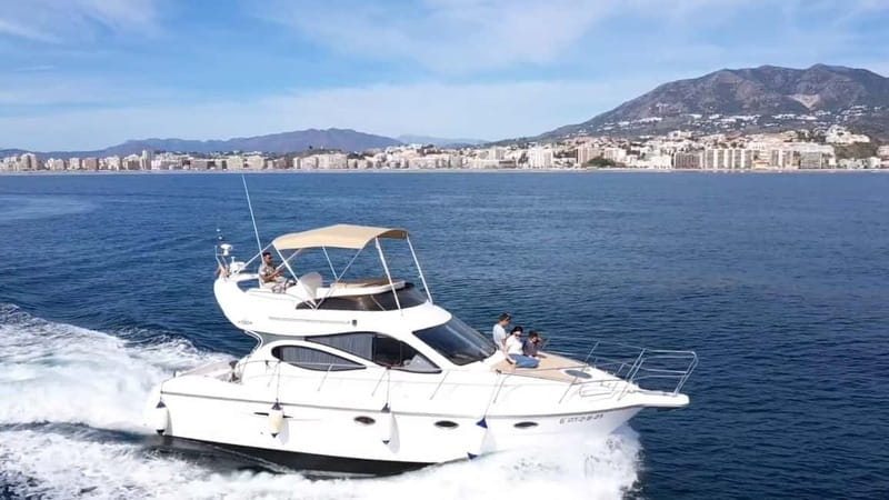 Fuengirola : 2 hours LUXURY Yacht Dolphin Trip DRINKS SNACKS - Setting off from WOW Nautic in Fuengirola