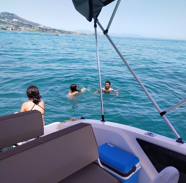 Fuengirola: Dolphin Watching Tour with Snacks and Drinks - Optional fishing for an extra €20