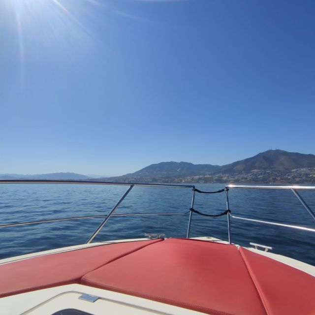 Fuengirola: Fantastic Dolphin Watching Yacht Tour with Drink - Searching for dolphins along the Costa del Sol