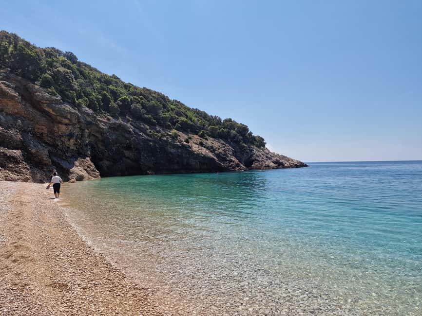Full day boat-trip Medulin, blue Cave, Cres + dolphin search - The best parts of the day at a glance