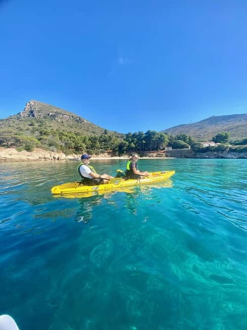 Golfo Aranci:Small group, german guided Kayak tour&Dolphins - What Philipp adds to the outing