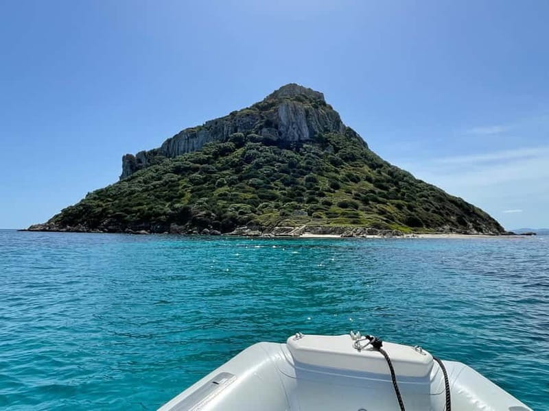 Gulf of Olbia: Dolphin watching by dinghy - A 15-minute swim at Cala Moresca