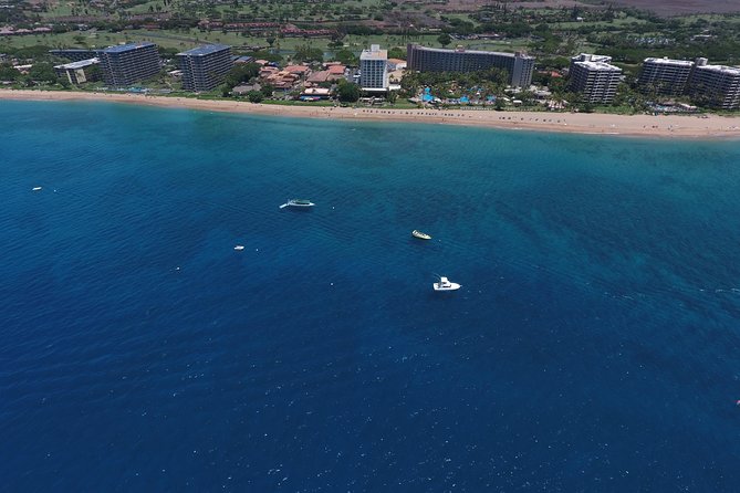 Half Day Snorkel to Lanai from Kaanapali Beach + Dolphin Search - Food, equipment, and comfort on a small boat