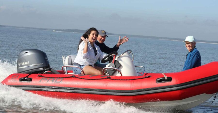 Hilton Head Island: Mini Boat Dolphin Tour - Why driving your own mini boat changes the experience