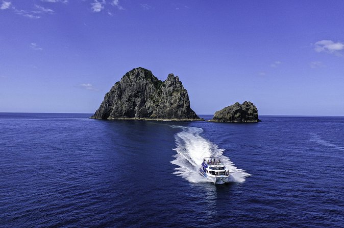 Hole in the Rock Scenic Cruise including Dolphins and Island stop - Who will enjoy this cruise most?