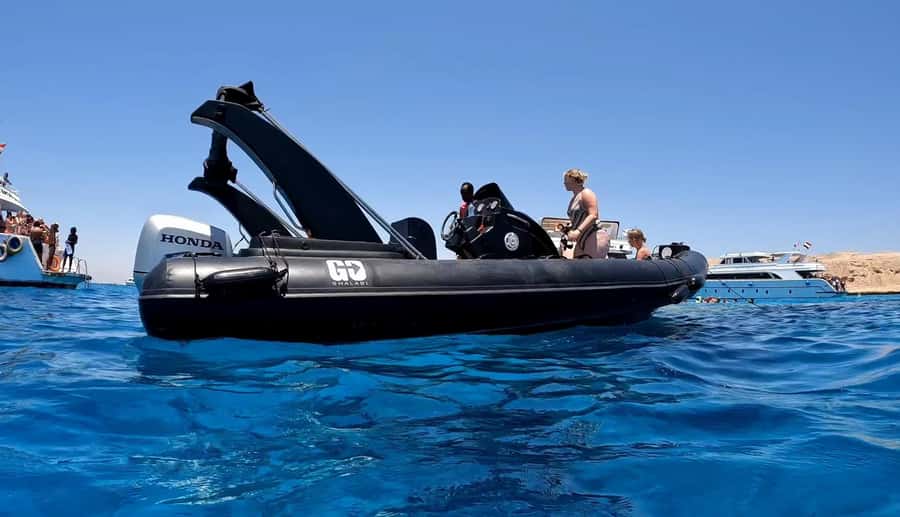 Hurghada: 3-Island Speedboat, Dolphin Watching & Snorkeling - Key points at a glance