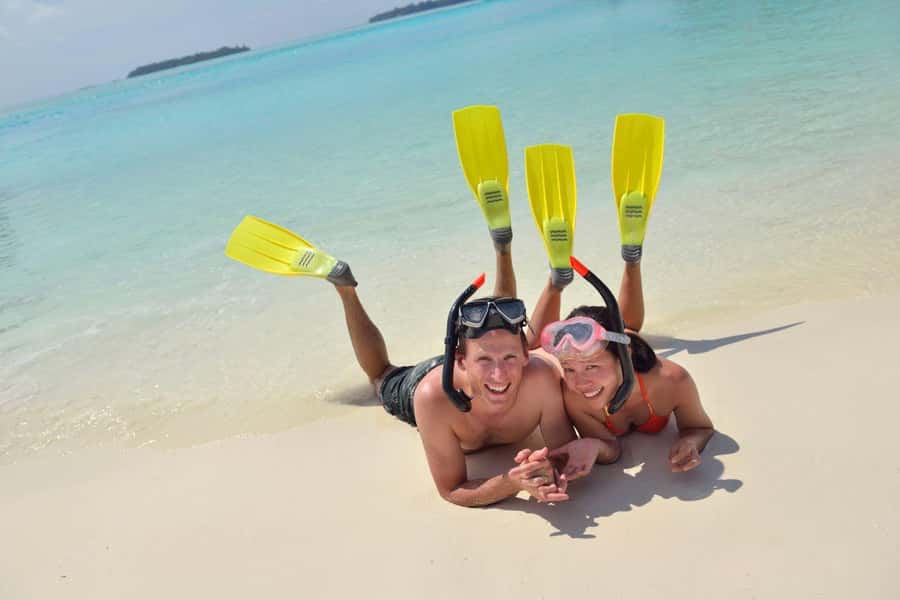 Hurghada: 3 Islands, Dolphins & Snorkel Yacht Trip w/ Lunch - Magawish Island and the second water stop