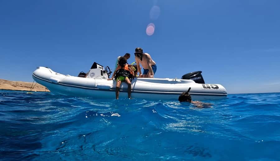 Hurghada: 4 Island Hopping Tour Dolphin, Snorkeling & Lunch - Key points before you book