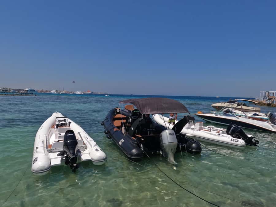 Hurghada: 4 Island Hopping Tour Dolphin, Snorkeling & Lunch - What the $53 price includes