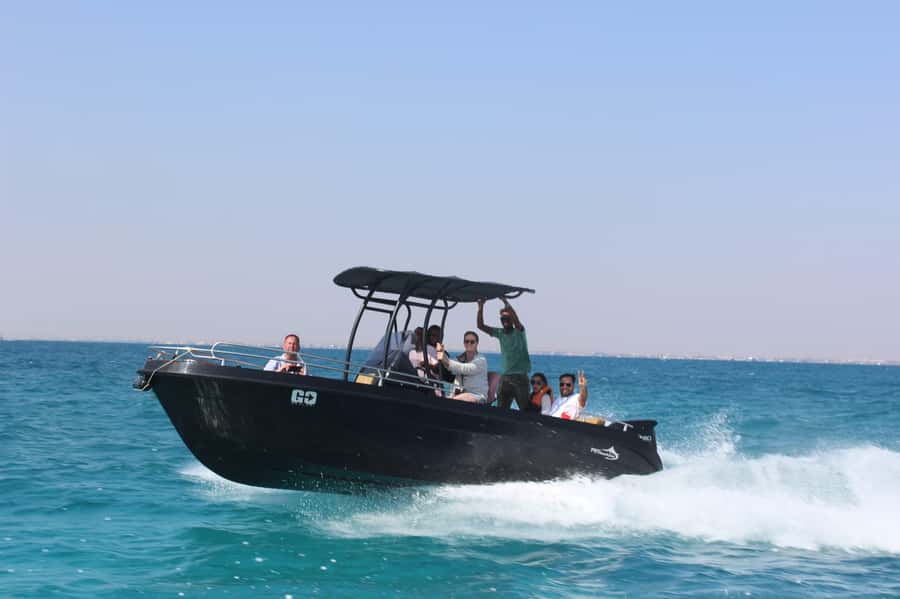 Hurghada: 6 Islands Tour with Dolphin Watching & Snorkelling - Nemo Bay and Orange Bay bring different kinds of beach time