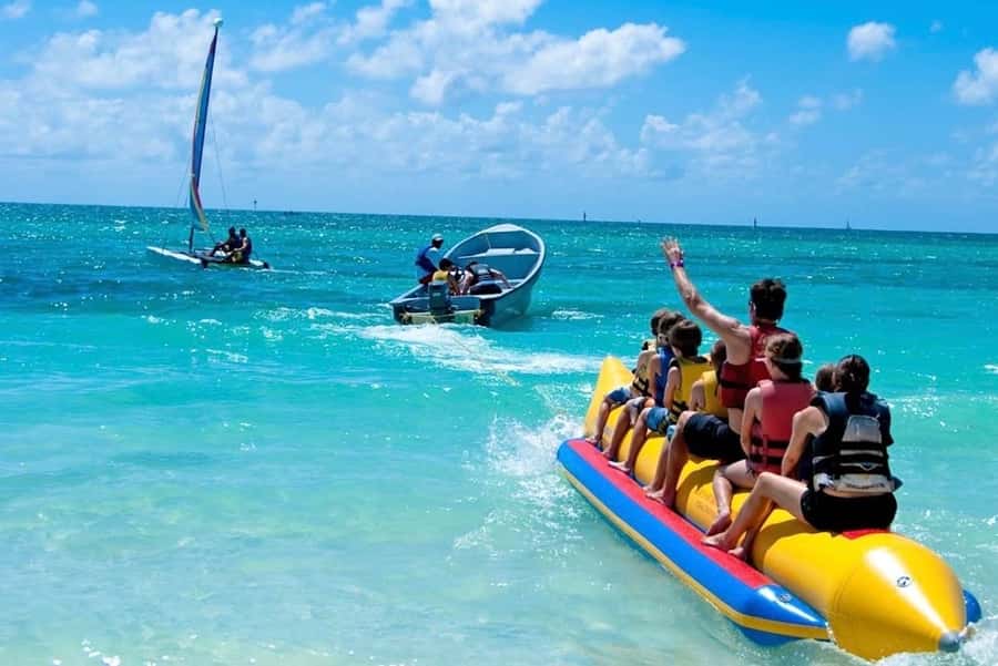 Hurghada: Dolphin House & Water sports Banana by Speedboat - Key points at a glance