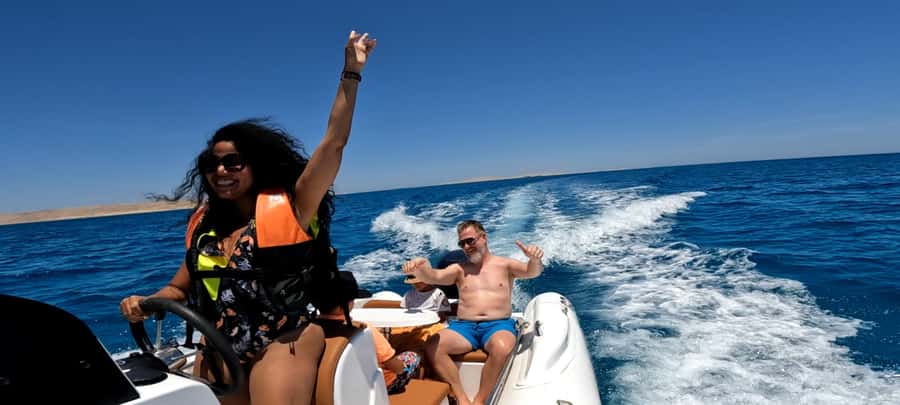 Hurghada: Dolphin House & Water sports Banana by Speedboat - What the price includes, and where value can slip